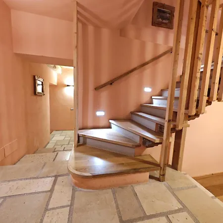 Hostdomus - Via Roma *