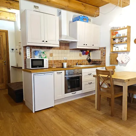 Hostdomus - Via Roma *