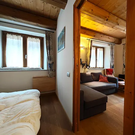 Hostdomus - Via Roma * Cesana Torinese