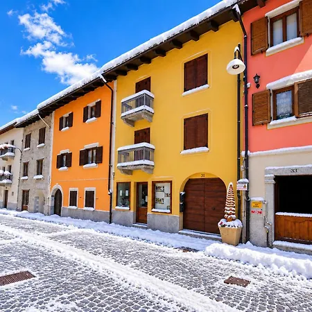 Hostdomus - Via Roma